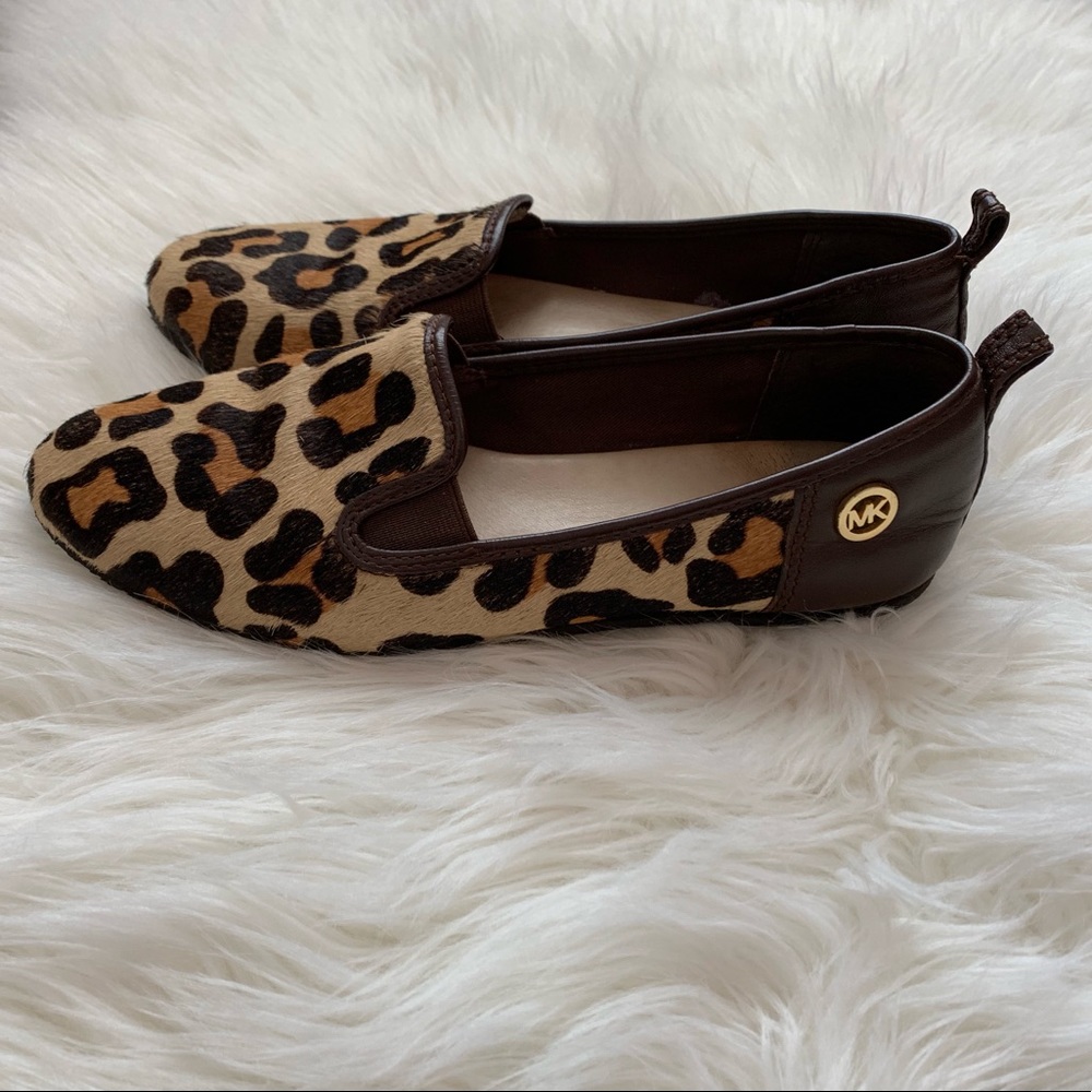 Michael Kors loafer in leopard size 6